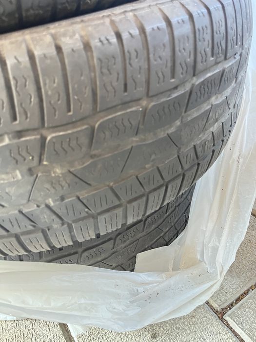 Cauciucuri iarna 215/60 R 16 patru bucati