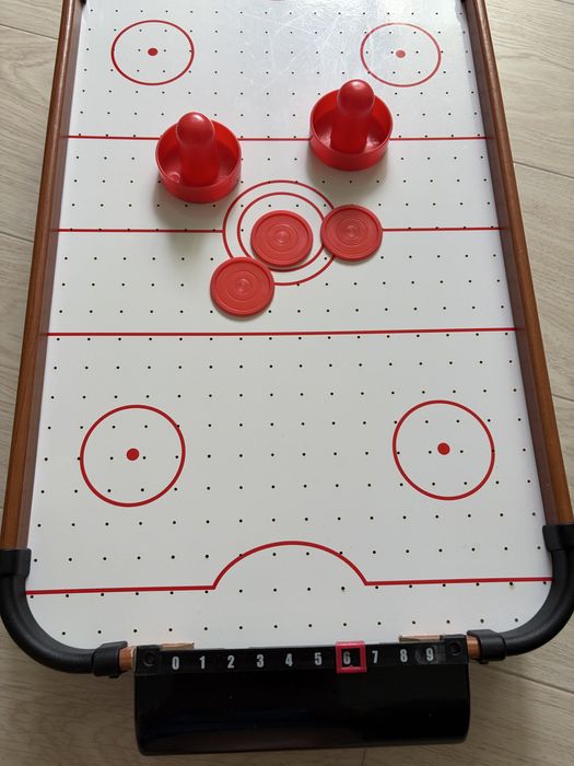 Joc de masa air hockey