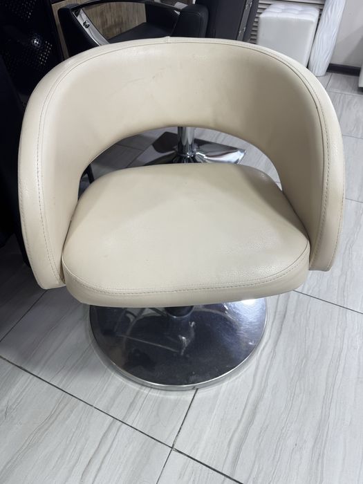 Кресло для парикмахера