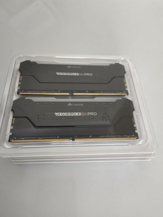 ОЗУ 16 gb ddr4 3200 corsair