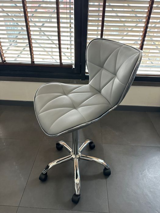 ВИСОК СТОЛ НА КОЛЕЛЦА BROOKLYN - 2г гаранция и безплатна доставка