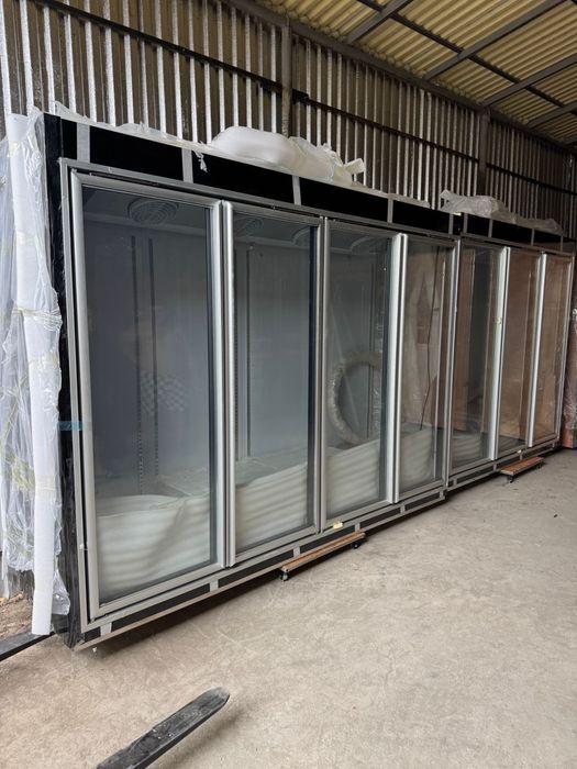 Vitrină frigorifică verticală 7 uși – 5060x800x2060 mm, 2~8°C