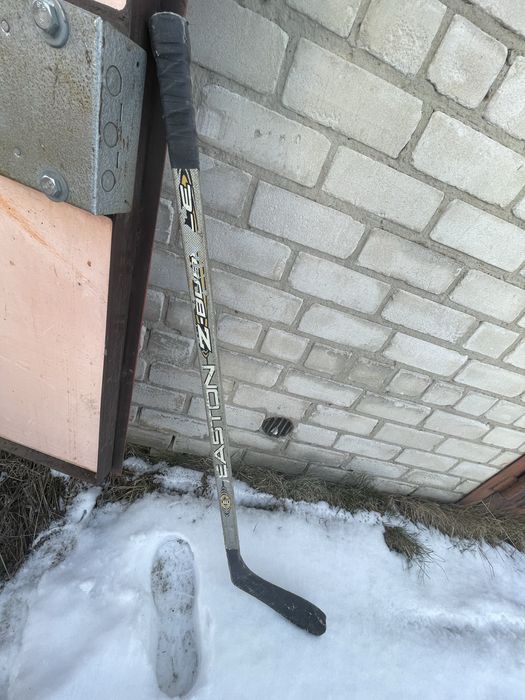 Клюшка хоккейная