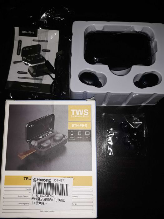 Чисто нови безжични слушалки 9D стерео 2200 mAh