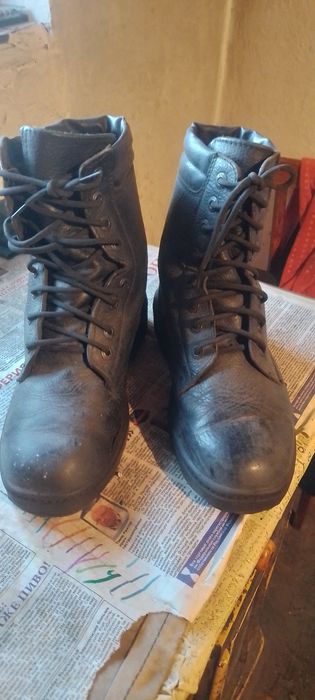 Продам Сапоги, Ботинки.
