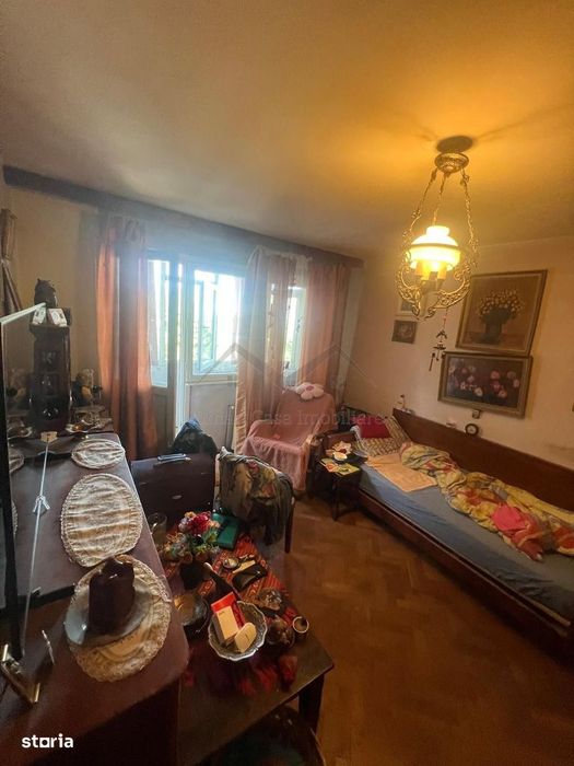 Apartament 3 camere Rond Podu Ros