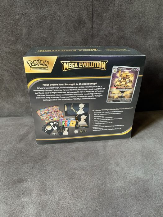 Pokemon Mega Evolution ETB Gardevoir