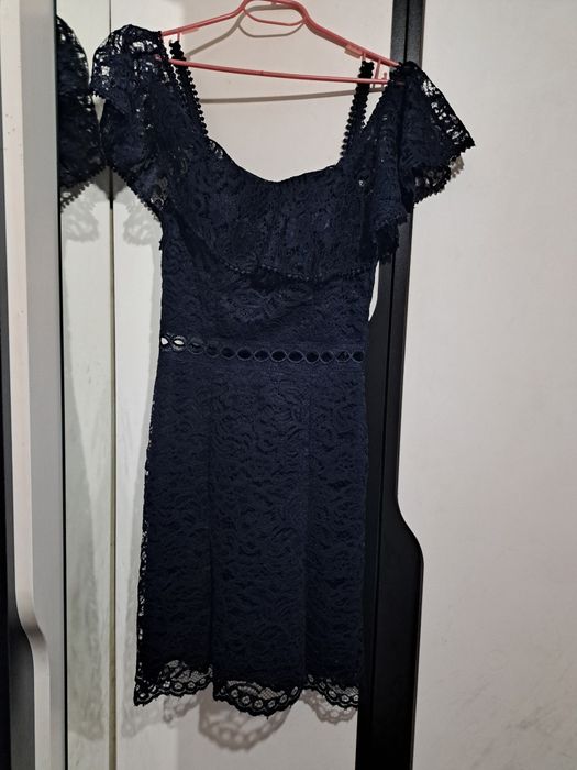 Дантелена Рокля в тъмно син цвят размер С/М