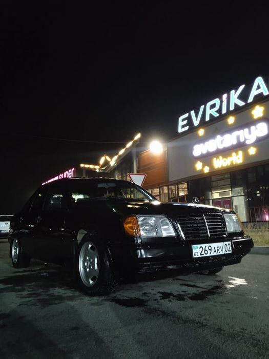 Mercedes Benz w124 e260