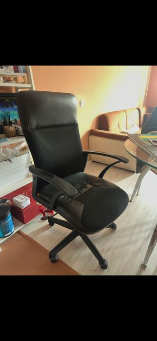 Офис Стол Черен Igo