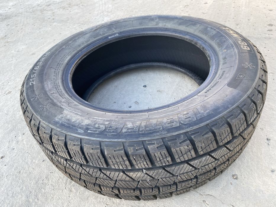 Продам покрышки зимние R16