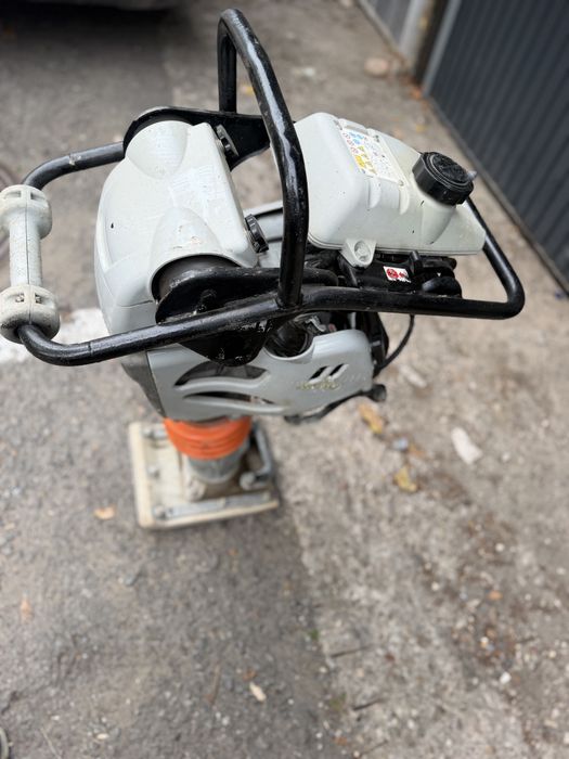 De inchiriat , Inchiriez Mai Compactor /Berbec