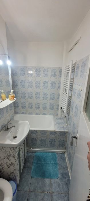 Închiriez apartament regim hotelier