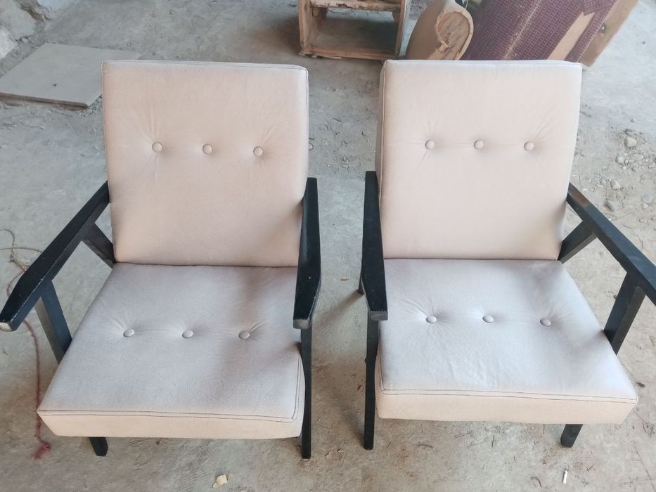 Обивка мебели рестоврация мебель на заказ перекраска стол стульев берё