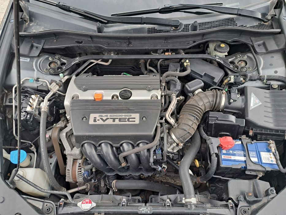 Хонда Акорд 2.4 бензин,автомат