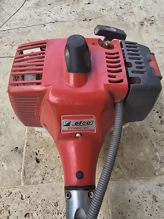 Motocoasa pe benzina Efco Stark 4400 T