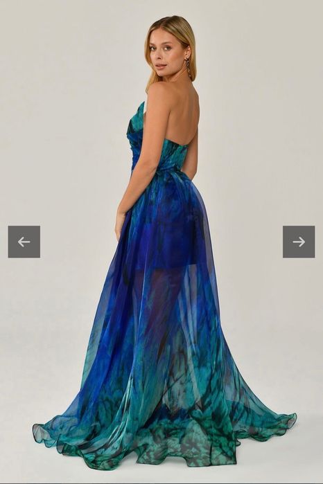 Официална дълга рокля с цепка