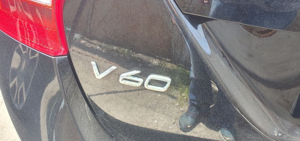 Гуми с ляти джанти 215х55х16 оргинални Volvo V60