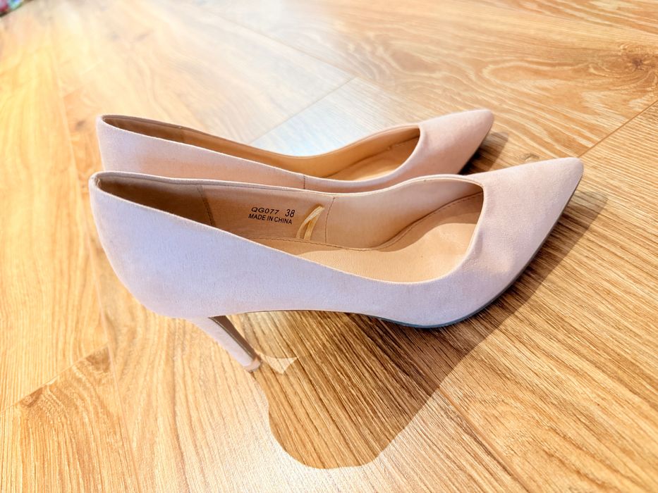 Елегантни Обувки с ток