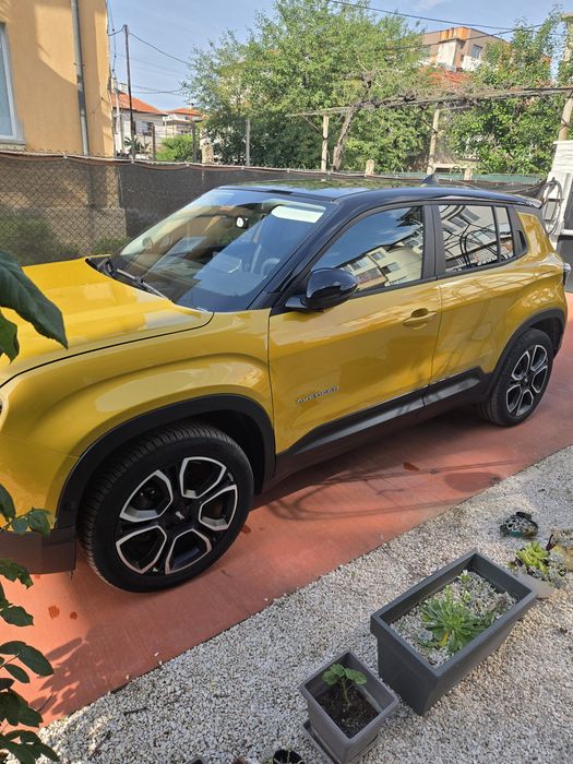 Jeep Avenger Sumit 360 камера
