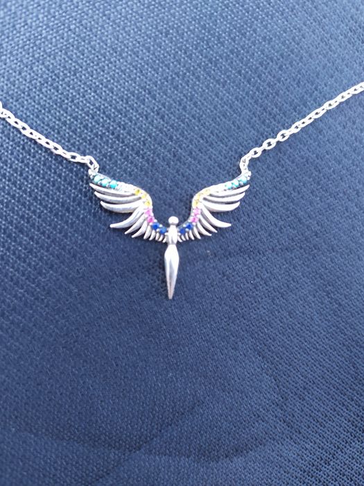 Сребърен медальон/колие с камъчета