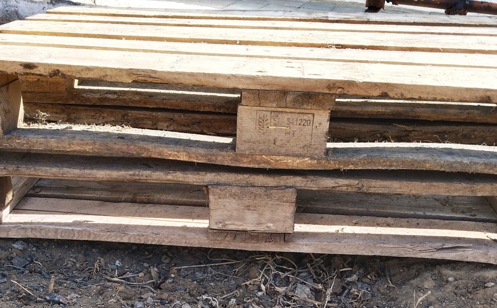 Продам поддоны 2000 тенге