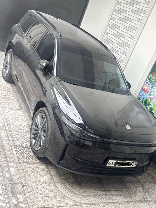 Leapmotor c16 gibrid 2024