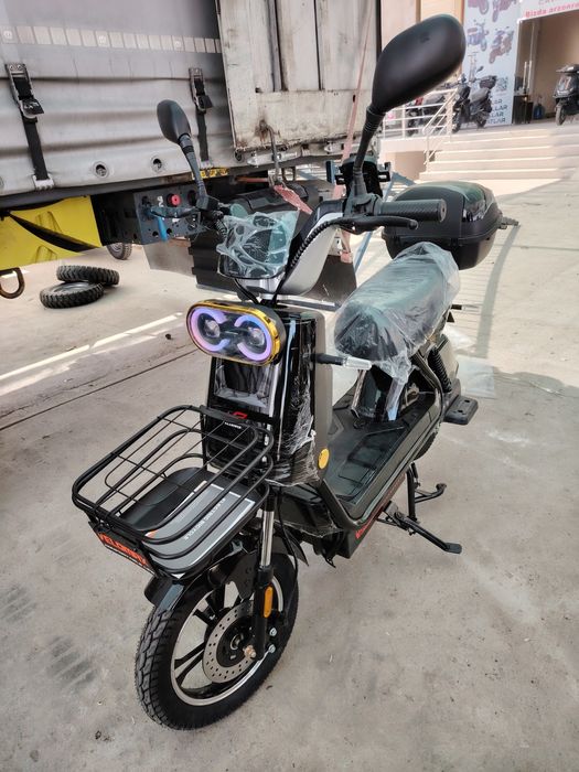 Skuter sotiladi. Holati yangi