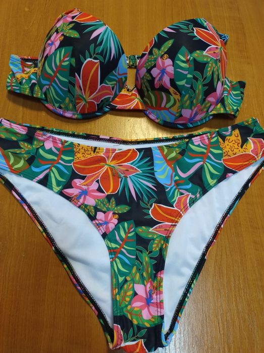 Costum de baie dama
