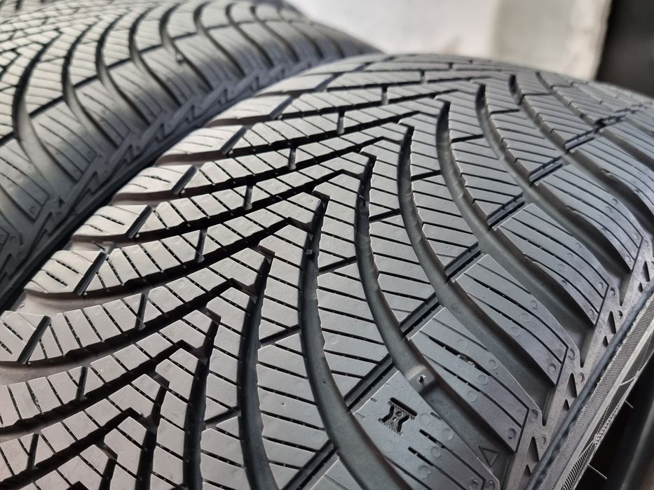 "Dot 23" 215/50/18 Kumho 4Броя: 650лв 7мм на 500км!