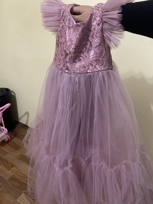 Нарядное платье для девочки