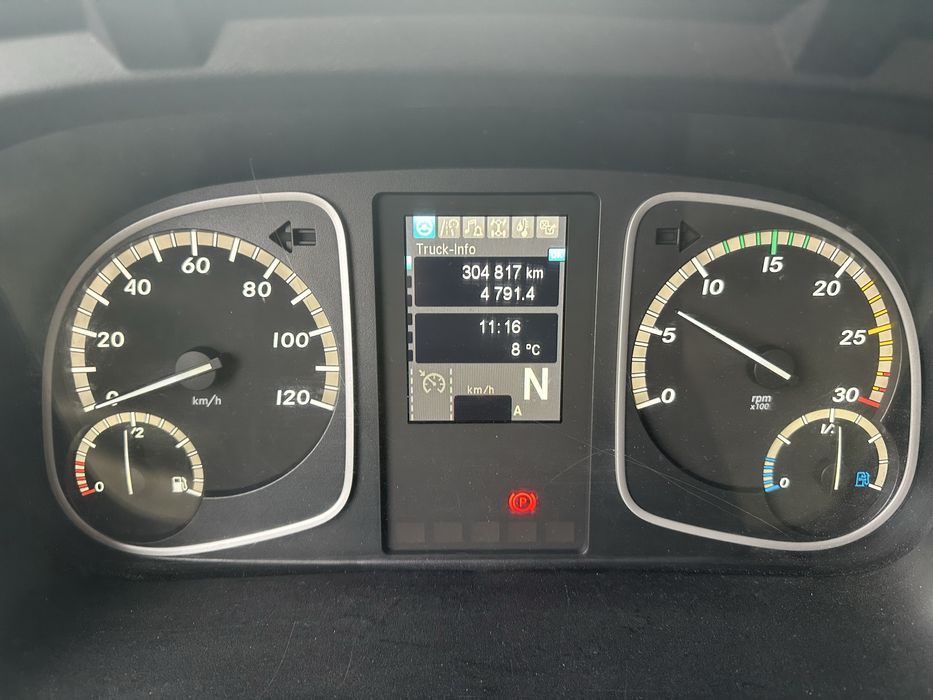 Vand Mercedes Atego 818