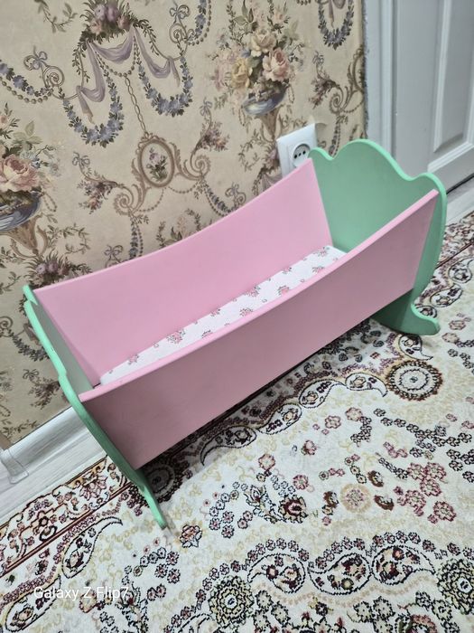 Кроватка для кукол