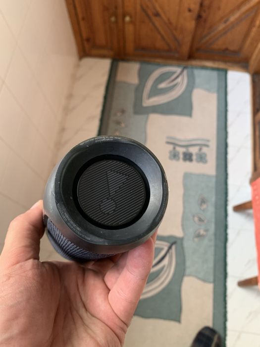 JBL Flip 4 тонколонка