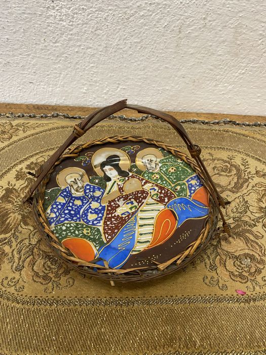 Японски поднос с ратанова дръжка сацума