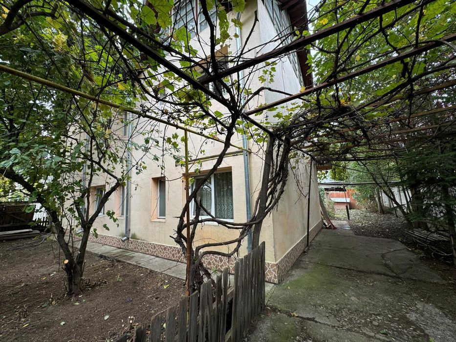 Casa de vanzare Radauti, P+1, 180 mp, Teren 832 mp, Lidl/Kaufland