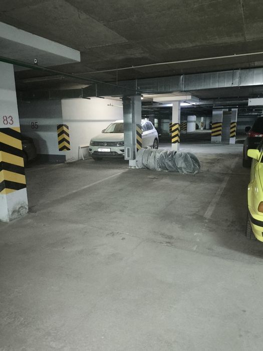 Продам паркинг по улице Аль фараби 22