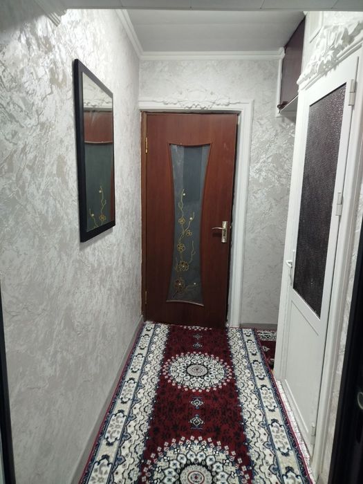 Ijaraga kvartira beriladi Mikrayon 2 xona 3 etajbozorcha orqasida