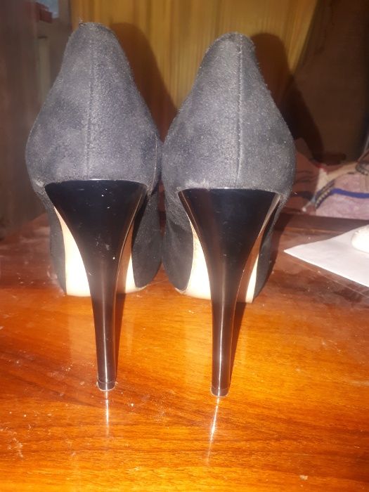 Туфли замшевые 38 размер