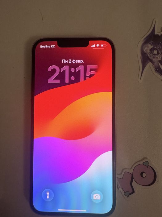 iPhone 13 128 ГБ зарядка 89%