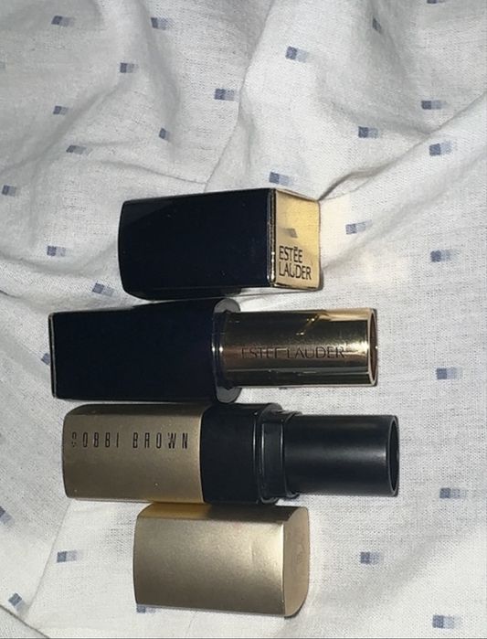 Оригинальные помады Estée Lauder и Bobbi Brown