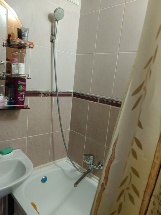 3 ком. 5 мкр, дом  14,  9 этаж