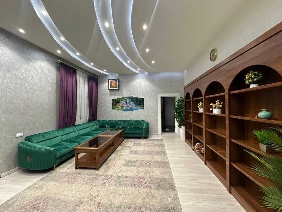 Сдаю Евродом 2,7-соток в махалле Ракат роскошная Неоклассика