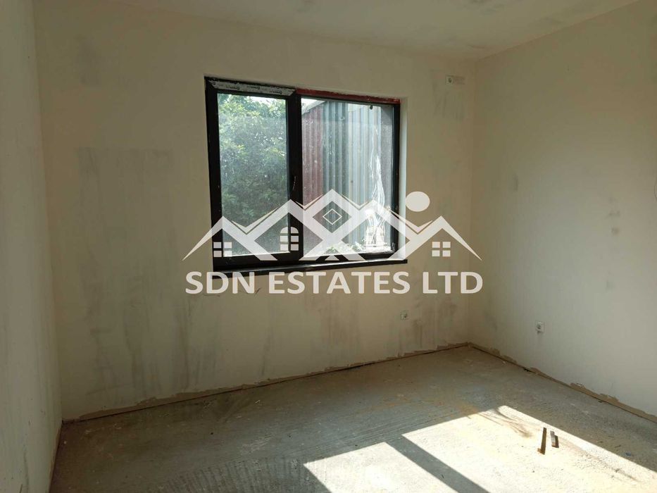 Продава се Тристаен апартамент в Казанлък - 78 кв.м за 1539 €/кв.м - Снимка #2