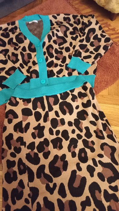 Дамски костюм плетиво