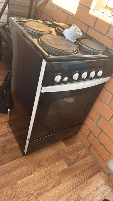 Продам электро плиту