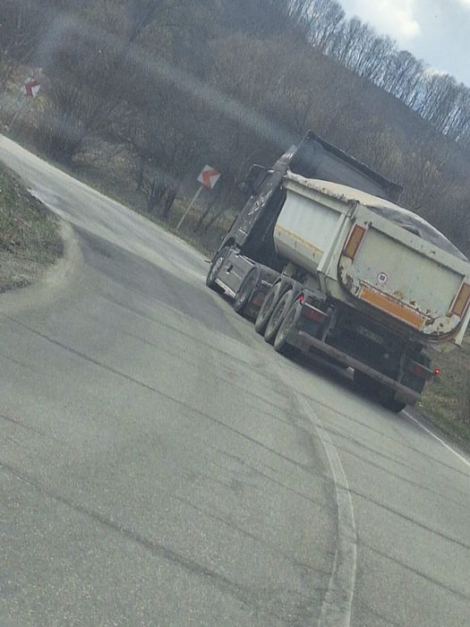 Semiremorca basculabila schmitz