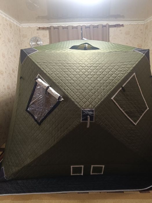 Палатка для рыбалки и отдыха