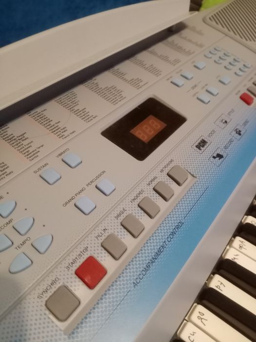 Синтезатор RINGWAY CK62+