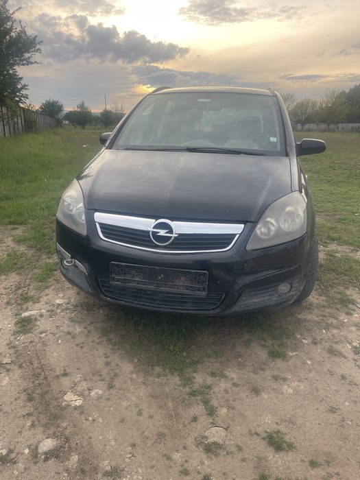 Opel zafira B na chasti опел зафира б на части
